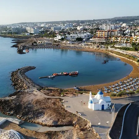 Palm * Protaras