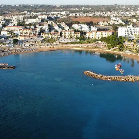 Palm * Protaras
